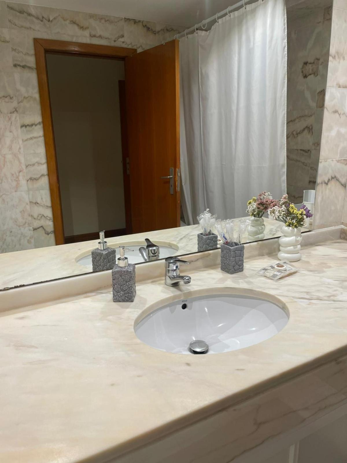 Eixo Atlantico Apartment Braganca Luaran gambar